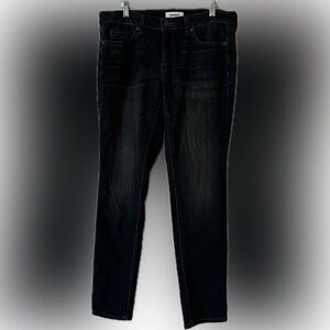 Like new Sonoma black washed Skinny jeans - size 10L.